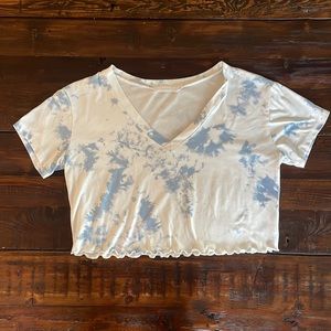 Lush oversized cropped T-shirt. Size small.